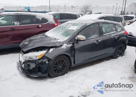 2017 Ford Focus Se z USA, uszkodzony, nr VIN 1FADP3K28HL213453